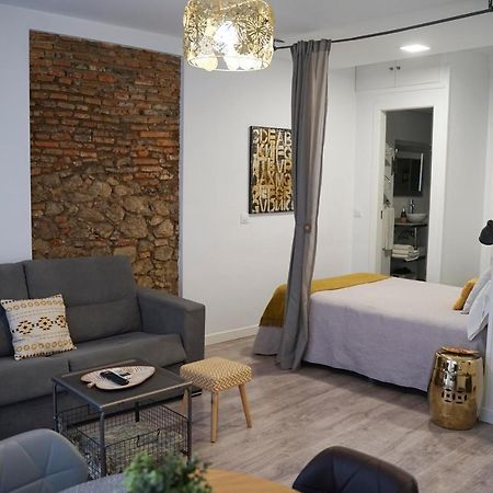 Apartamentos Suites Cariatide Plasencia Buitenkant foto