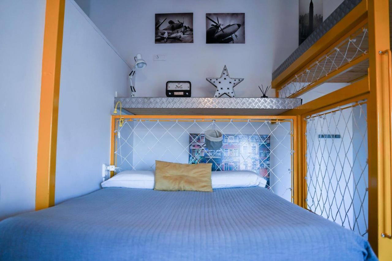Apartamentos Suites Cariatide Plasencia Buitenkant foto