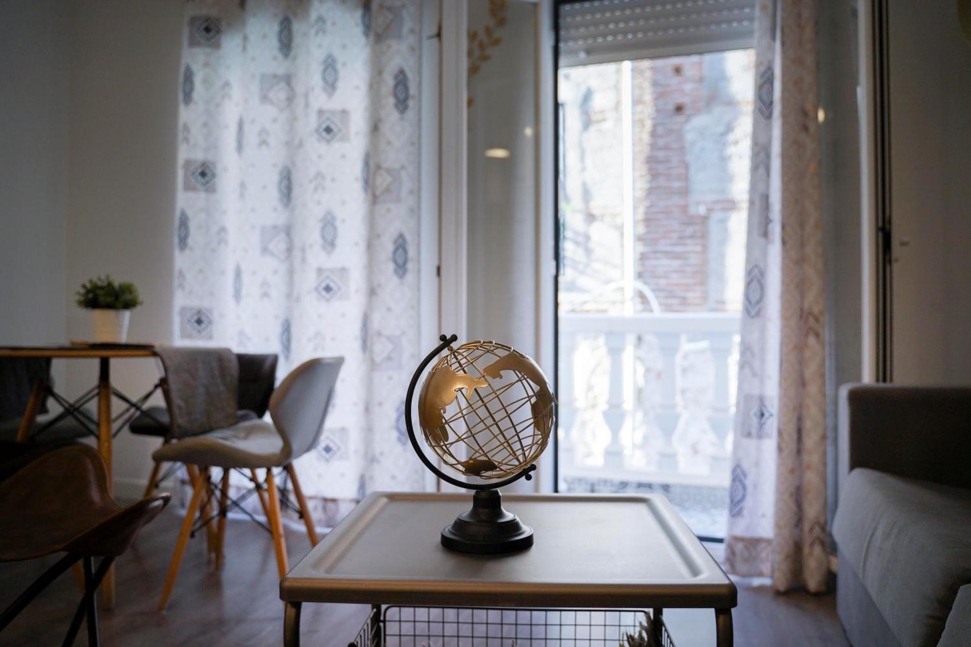 Apartamentos Suites Cariatide Plasencia Buitenkant foto