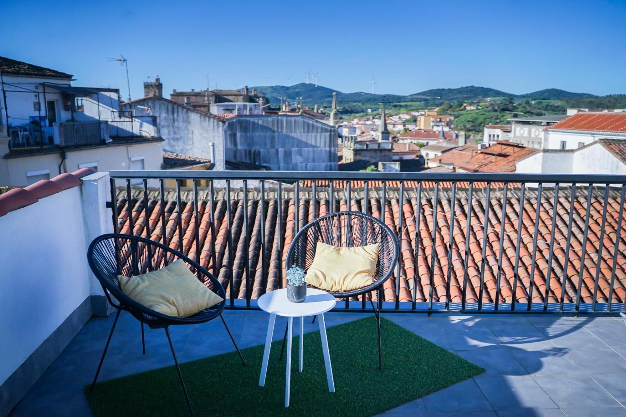 Apartamentos Suites Cariatide Plasencia Buitenkant foto