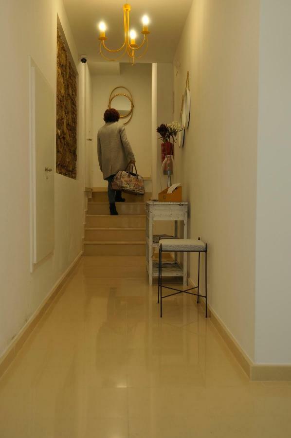 Apartamentos Suites Cariatide Plasencia Buitenkant foto